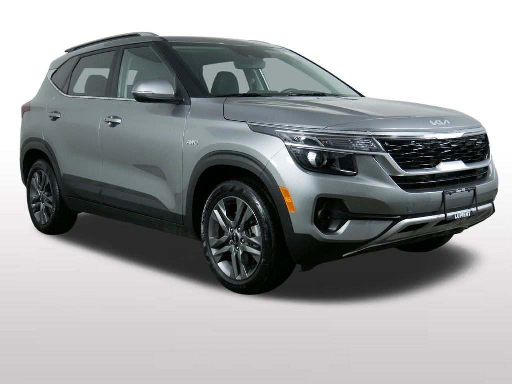 Certified 2023 Kia Seltos S image 2