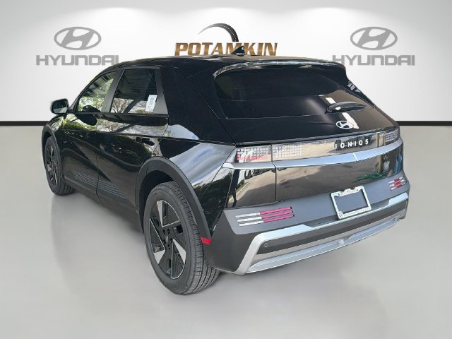 New 2027 Hyundai Ioniq 5 SE RWD image 7