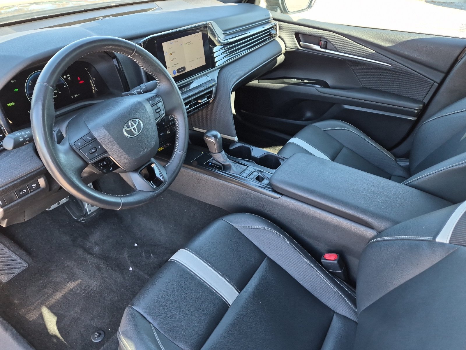Certified 2025 Toyota Camry SE FWD image 9