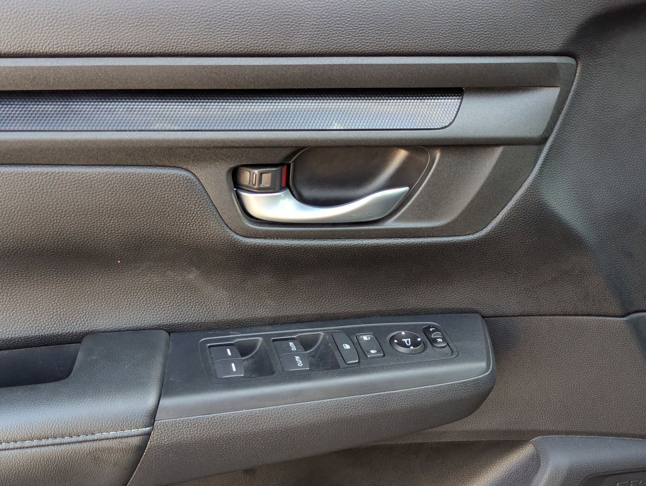 Used 2023 Honda CR-V EX image 12