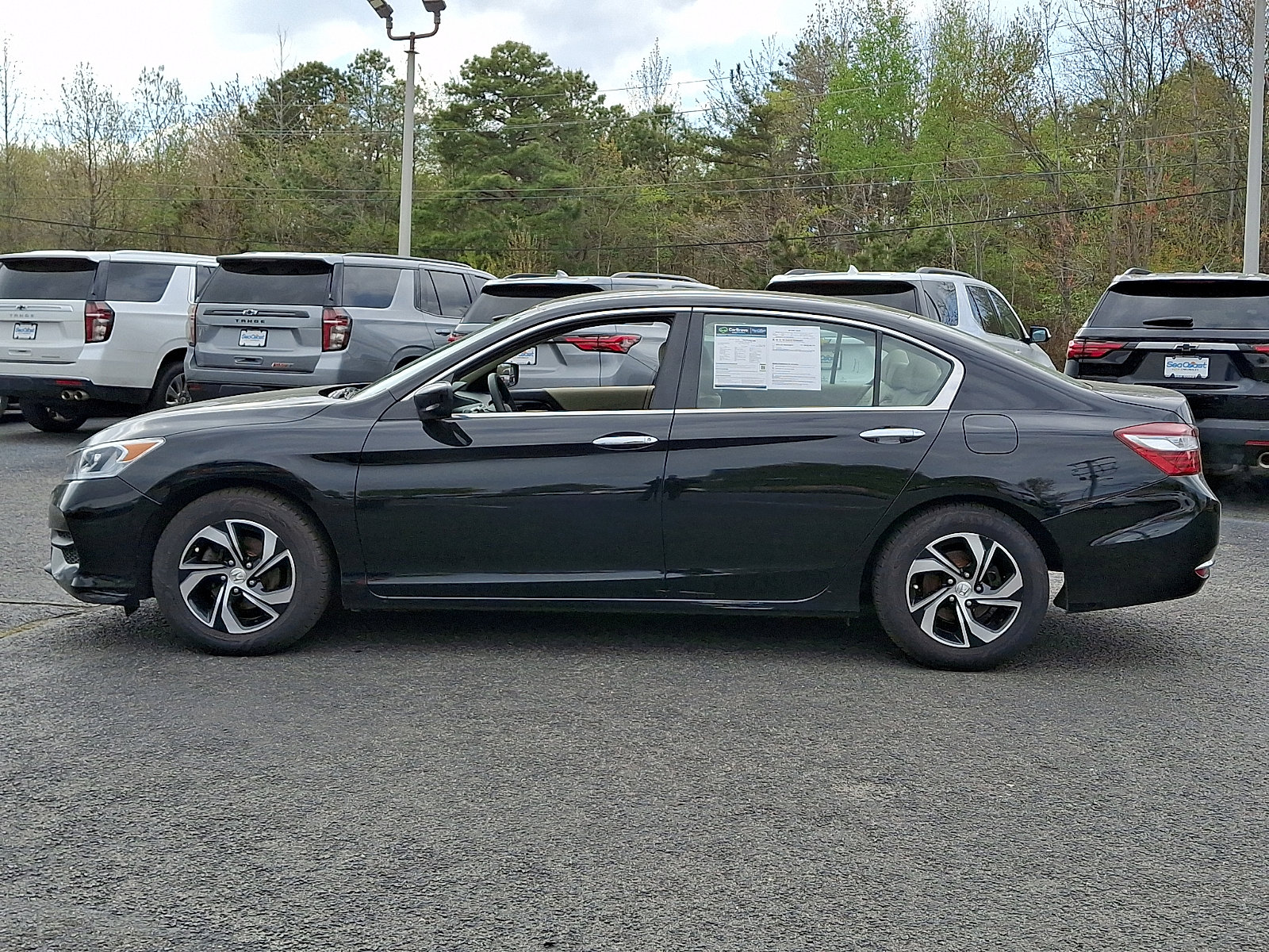 Used 2017 Honda Accord LX image 4