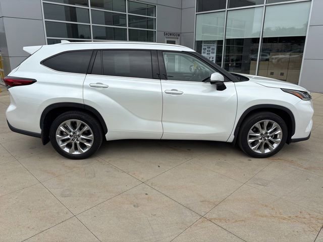 Used 2023 Toyota Highlander Limited AWD/4WD image 8