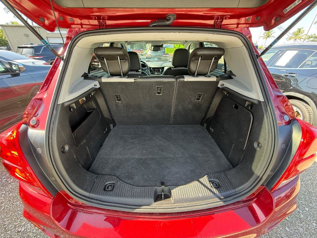 Used 2020 Chevrolet Trax Premier FWD image 22