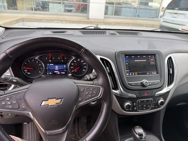 Used 2020 Chevrolet Equinox LT w/ Driver Convenience Package AWD/4WD image 10