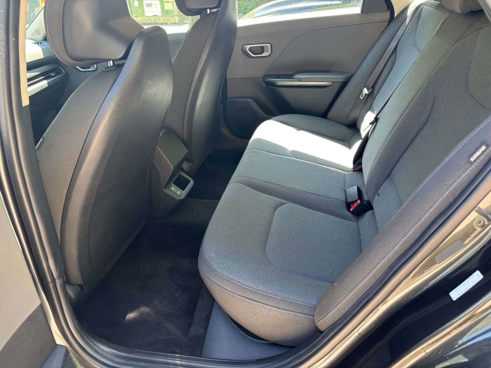 Used 2025 Kia K4 FWD image 37