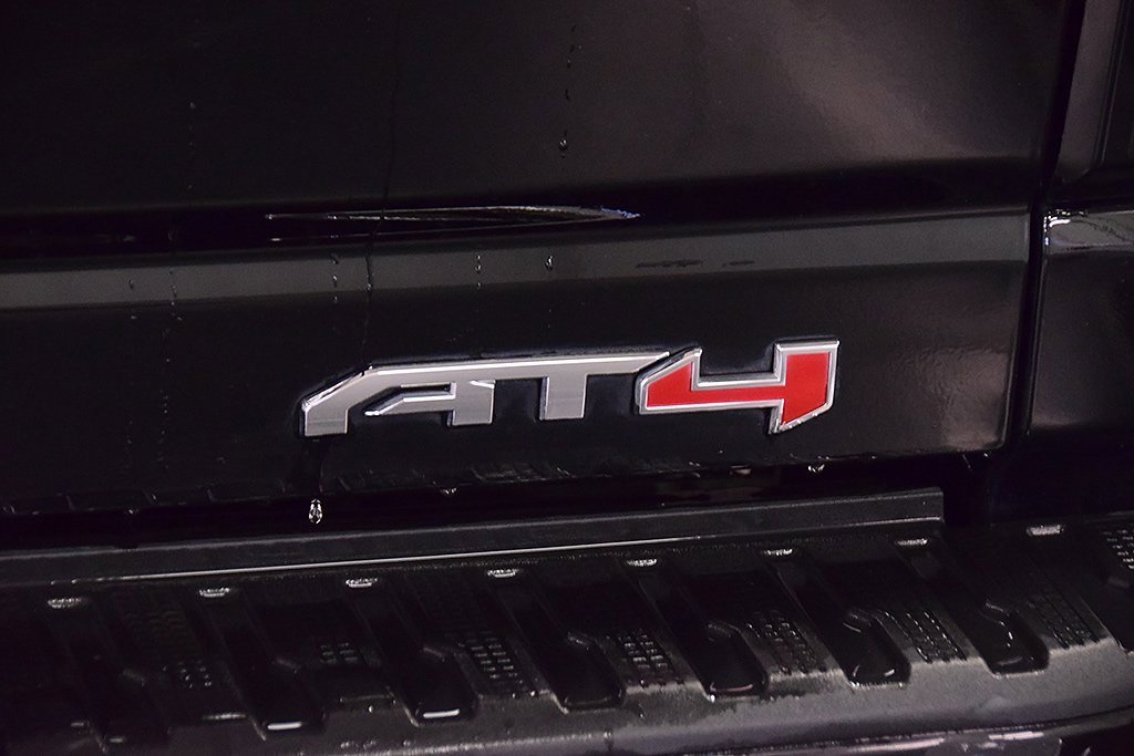 Used 2024 GMC Sierra 2500 AT4 w/ AT4 Premium Plus Package image 14