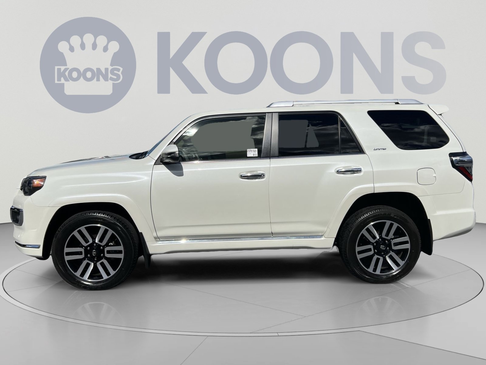 Used 2023 Toyota 4Runner Limited AWD/4WD image 2