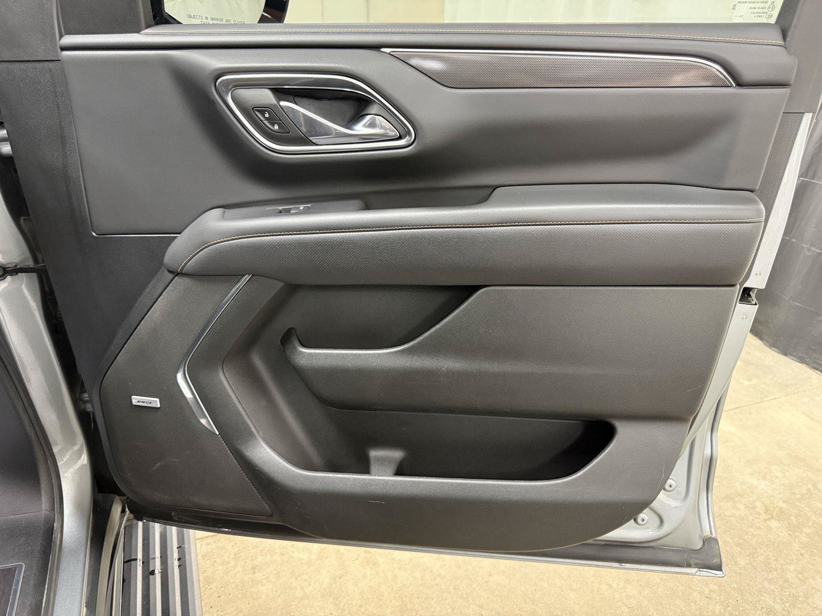 Used 2024 GMC Yukon XL AT4 w/ AT4 Premium Plus Package AWD/4WD image 35