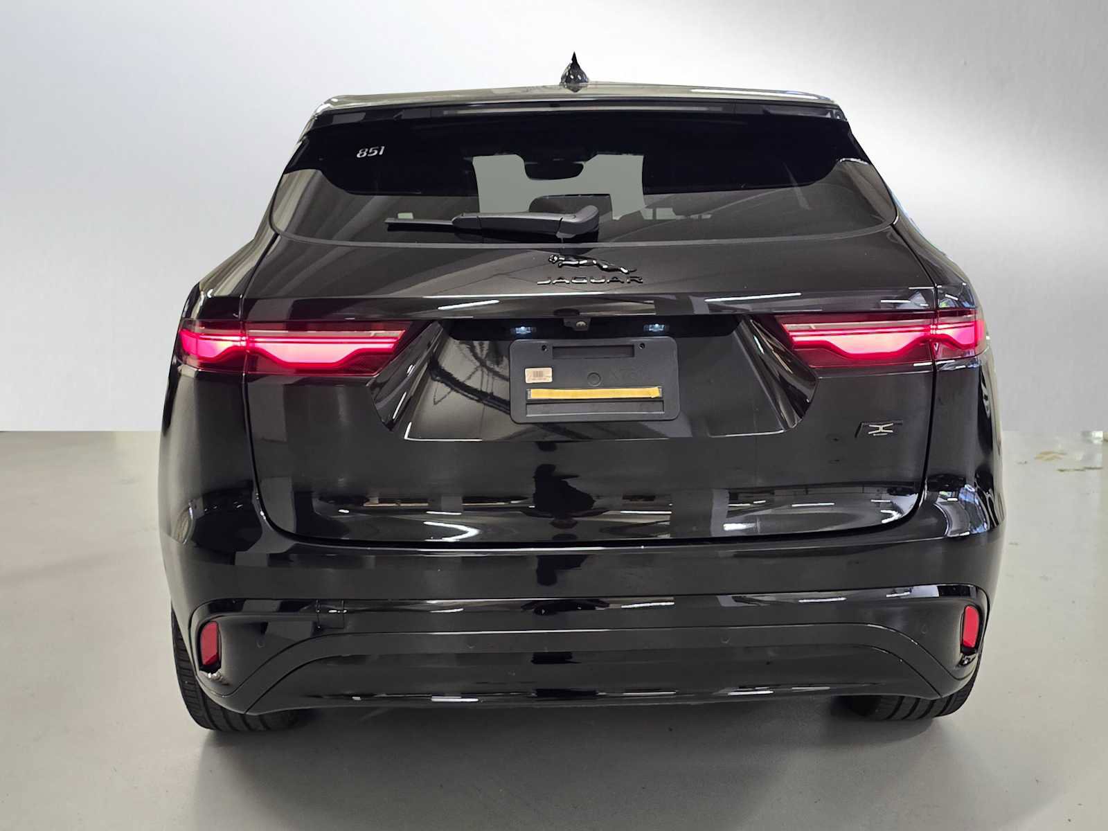 Used 2026 Jaguar F-PACE R-Dynamic S AWD/4WD image 4