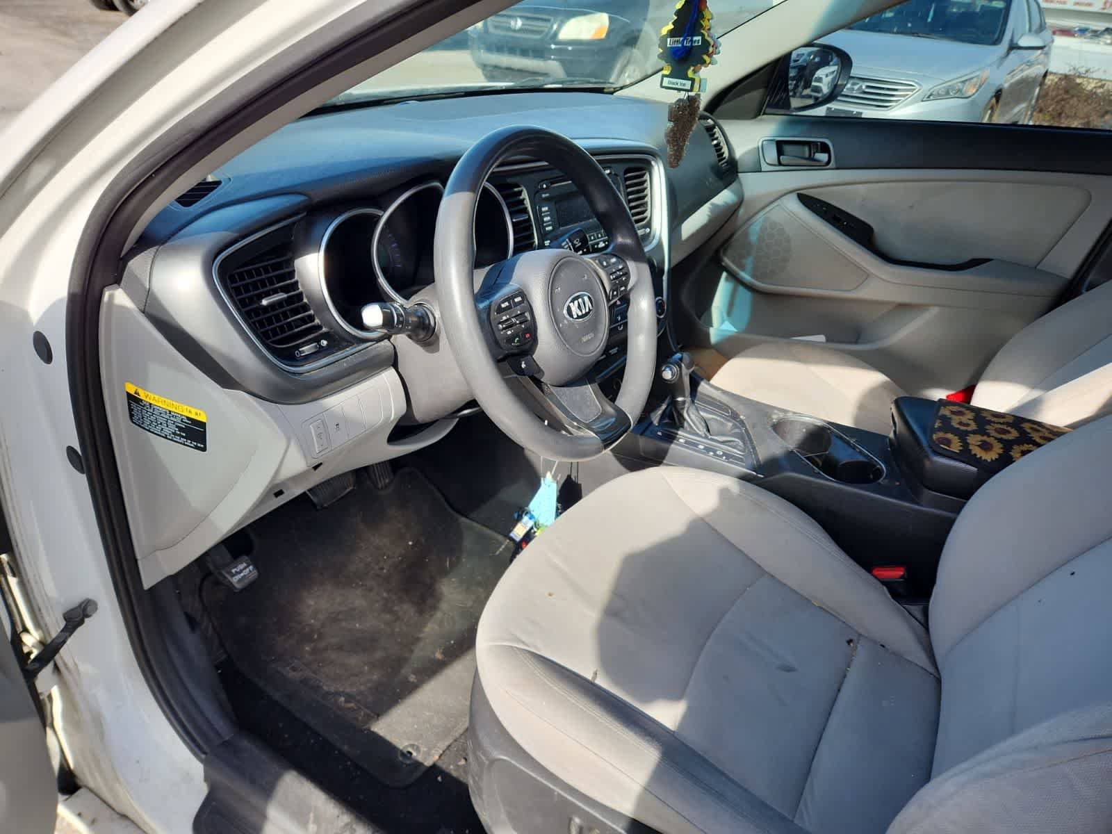 Used 2015 Kia Optima LX FWD image 13