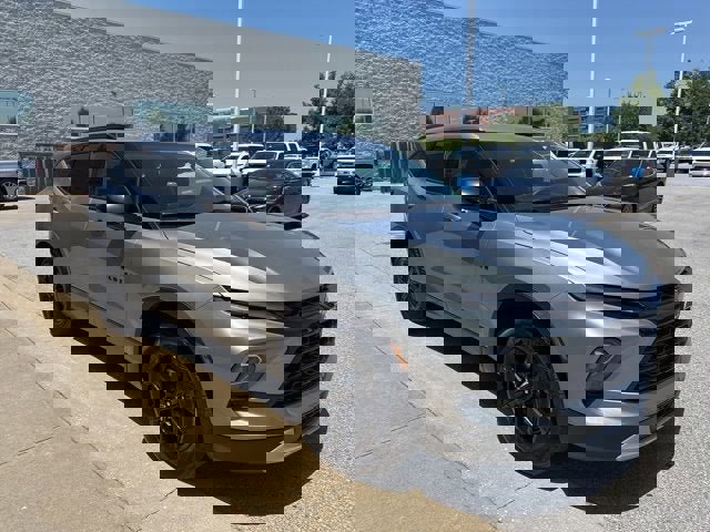 Certified 2023 Chevrolet Blazer LT w/ Convenience Package image 3