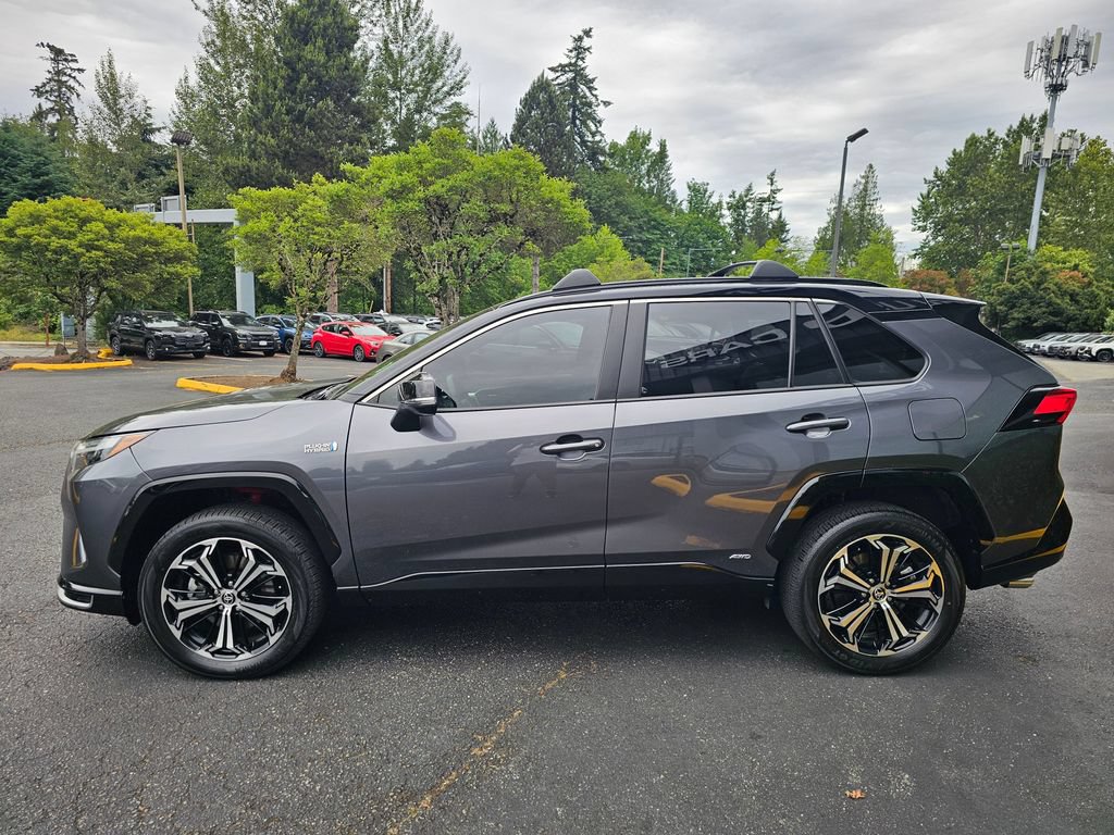 Used 2023 Toyota RAV4 XSE w/ Weather Package AWD/4WD image 4