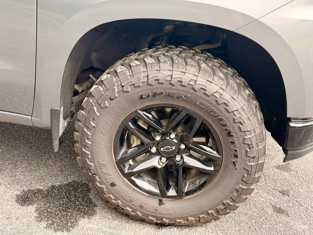 Used 2021 Chevrolet Silverado 1500 LT Trail Boss w/ LPO, Dark Essentials Package AWD/4WD image 29