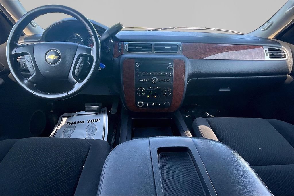 Used 2007 Chevrolet Suburban LT AWD/4WD image 7