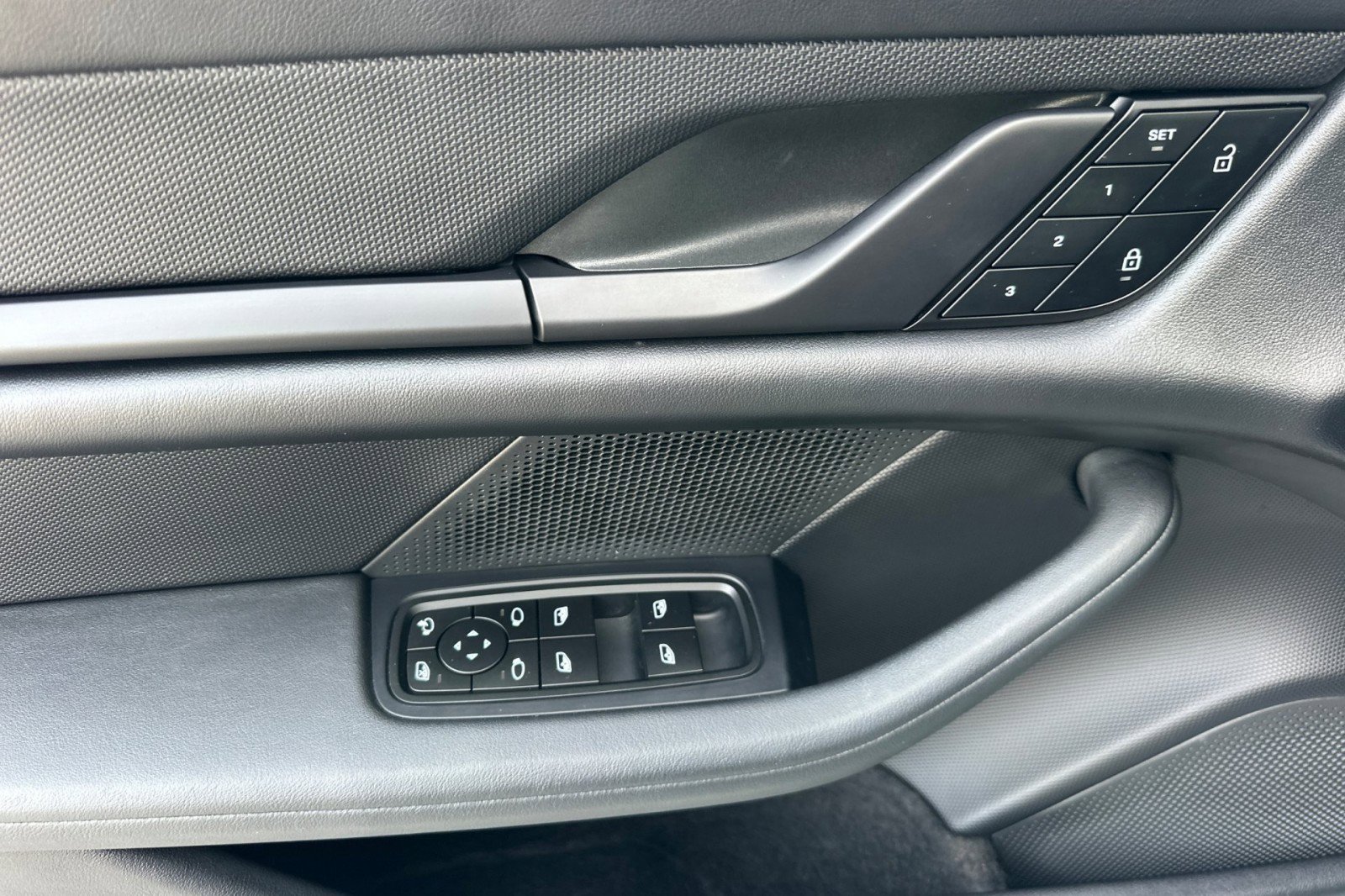 Used 2024 Porsche Taycan RWD image 12