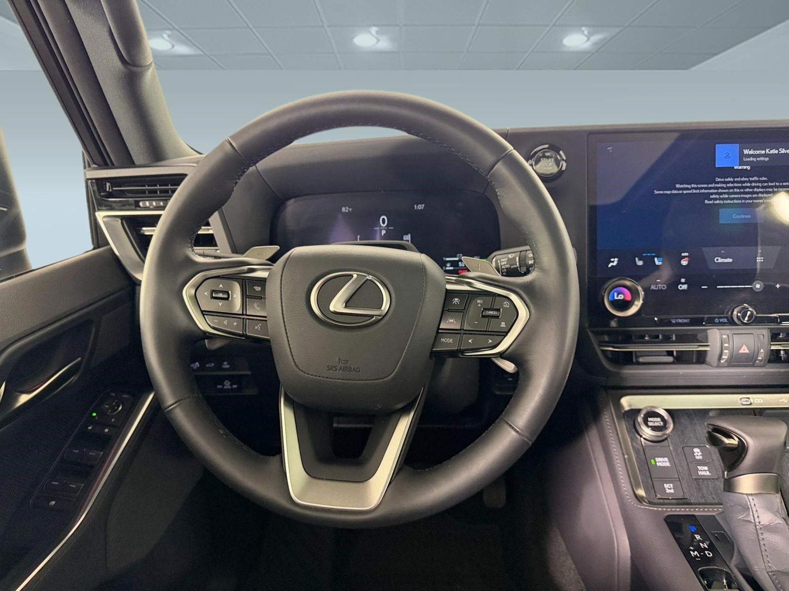 Used 2025 Lexus GX 550 w/ Accessory Package (Z1) AWD/4WD image 29