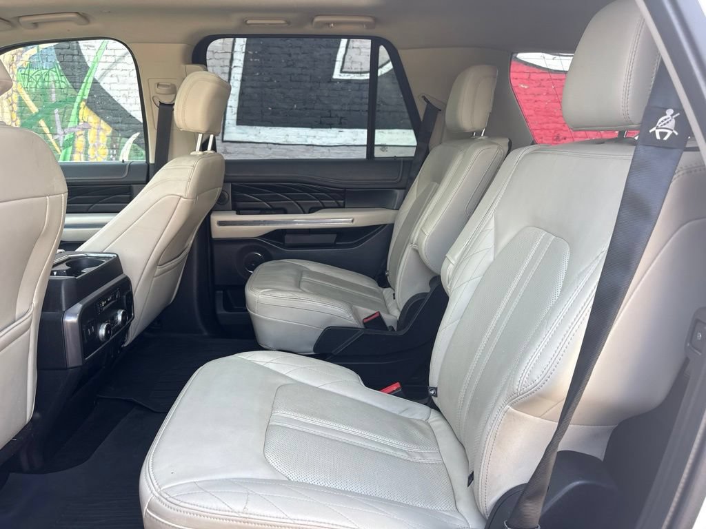 Used 2019 Ford Expedition Platinum AWD/4WD image 24