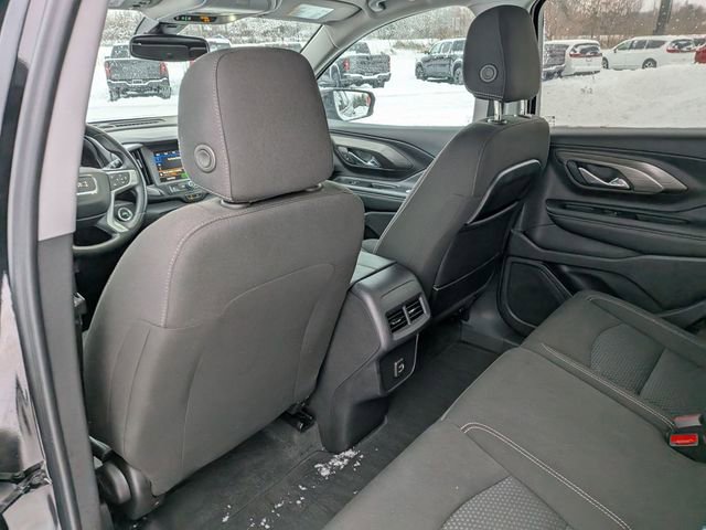 Used 2024 GMC Terrain SLE image 25