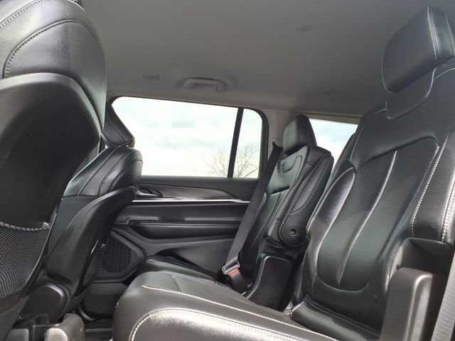 Certified 2023 Jeep Grand Cherokee L Limited w/ Black Appearance Package AWD/4WD image 16