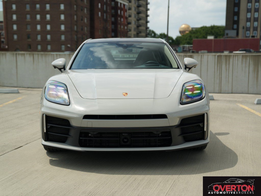 Used 2025 Porsche Panamera 4 image 47