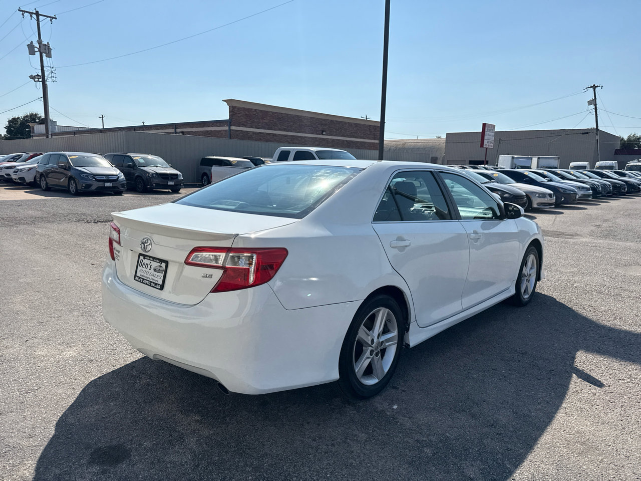 Used 2014 Toyota Camry SE image 6