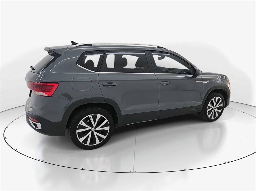 Used 2024 Volkswagen Taos SE image 6