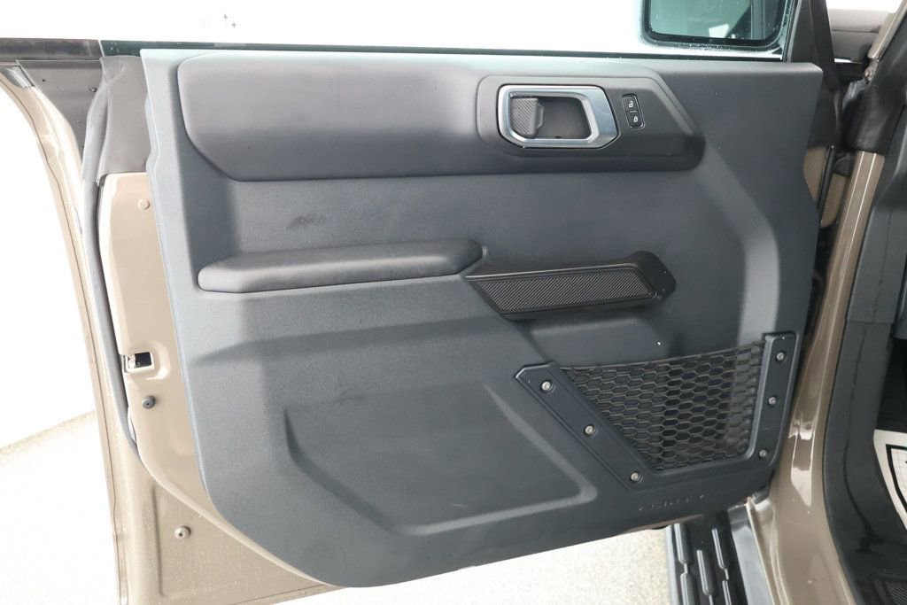 Used 2025 Ford Bronco Outer Banks image 8