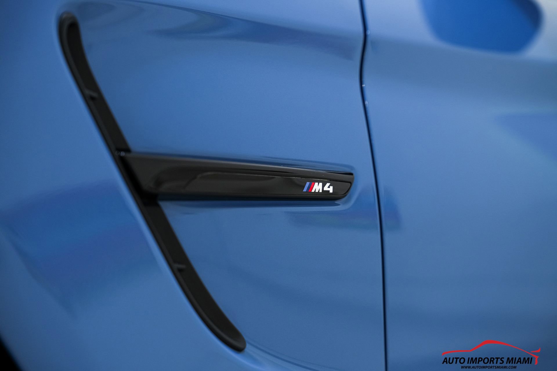 Used 2020 BMW M4 Convertible w/ Competition Package image 8