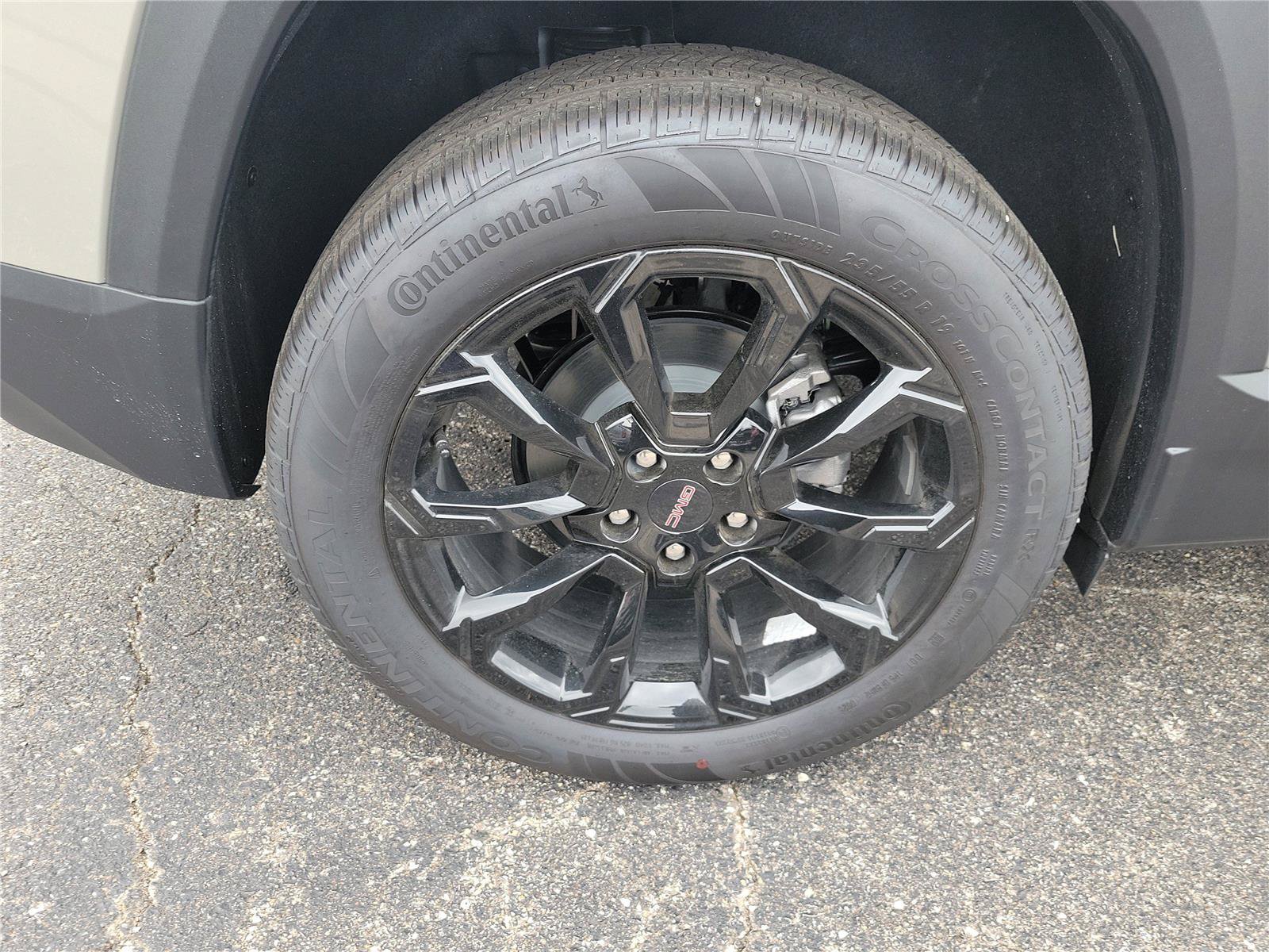 New 2026 GMC Terrain Elevation w/ Elevation Premium Package FWD image 5