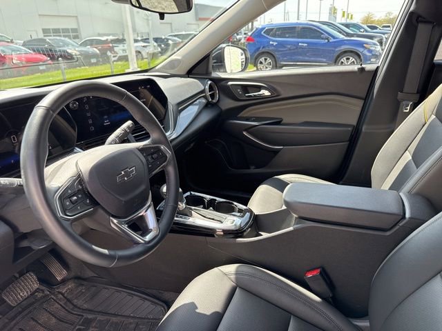 Used 2024 Chevrolet Trax ACTIV w/ Driver Confidence Package FWD image 13