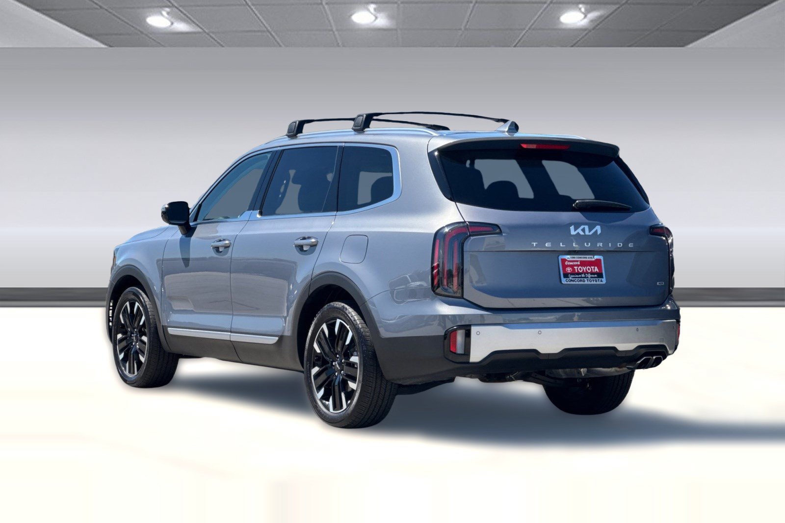 Used 2024 Kia Telluride SX AWD/4WD image 3