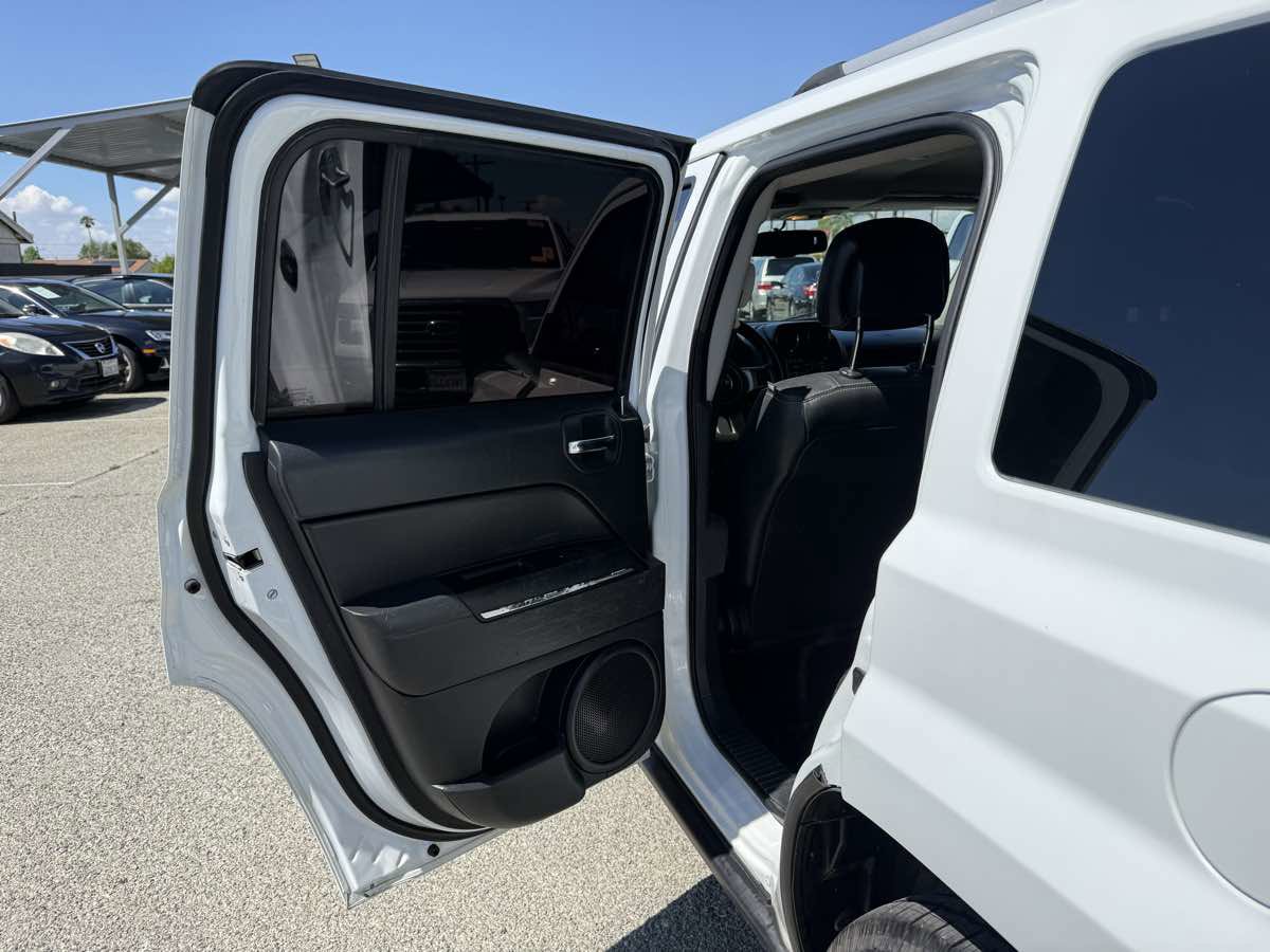 Used 2014 Jeep Patriot Limited FWD image 14