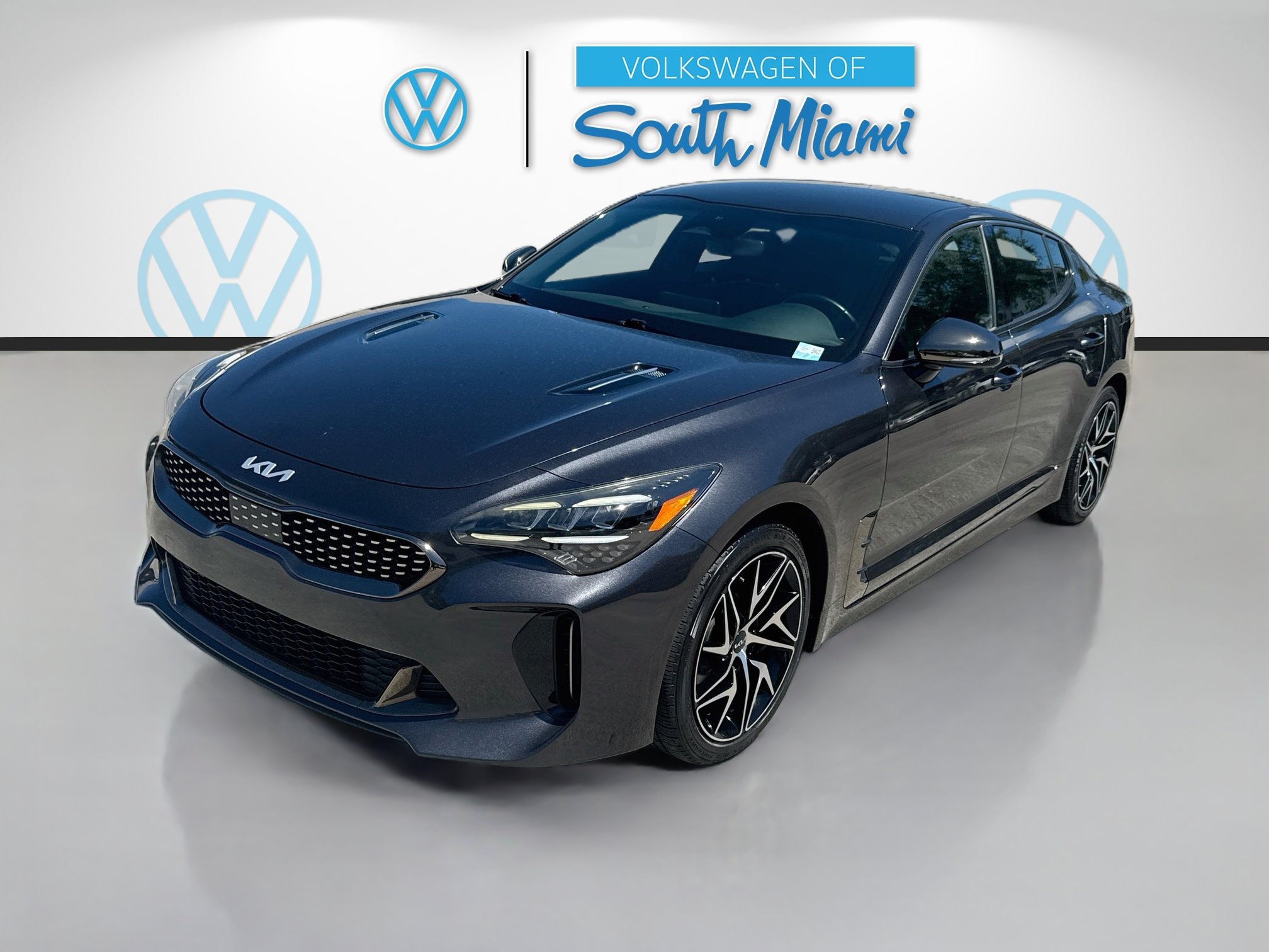 Used 2023 Kia Stinger GT-Line RWD image 3