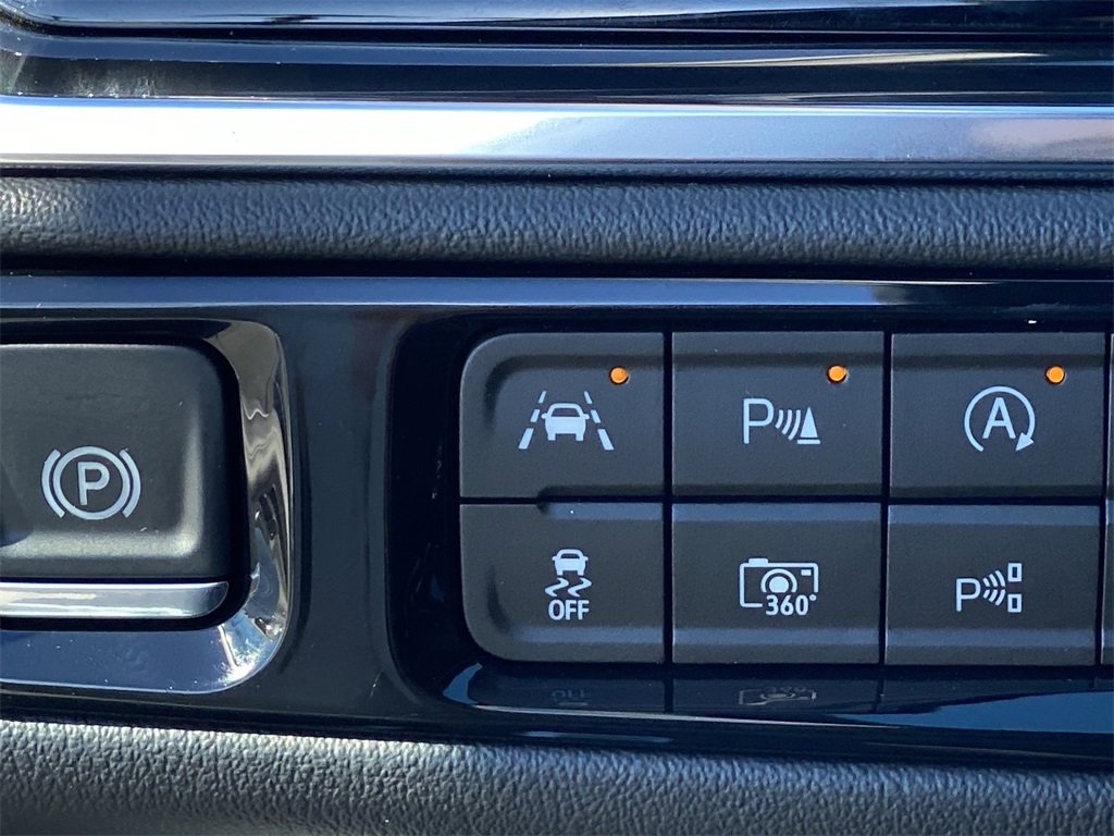 New 2026 GMC Yukon Elevation image 29