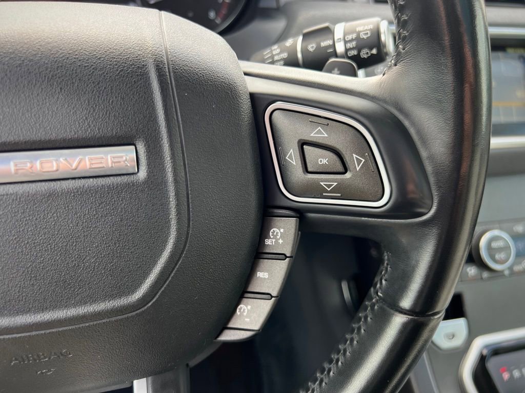 Used 2018 Land Rover Range Rover Evoque SE Premium AWD/4WD image 41