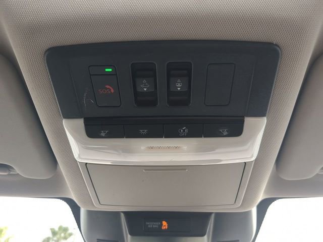 Used 2023 Nissan Rogue SL w/ SL Premium Package image 25