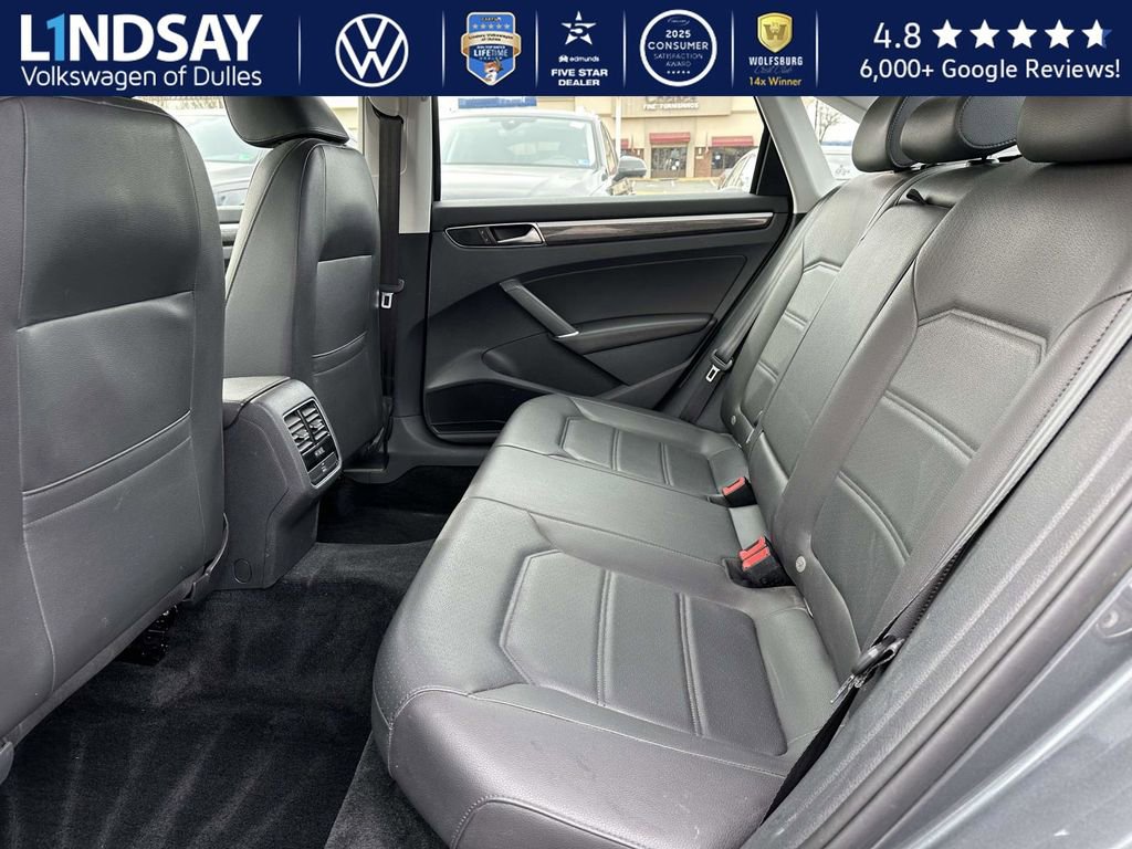 Used 2017 Volkswagen Passat 1.8T SE image 11