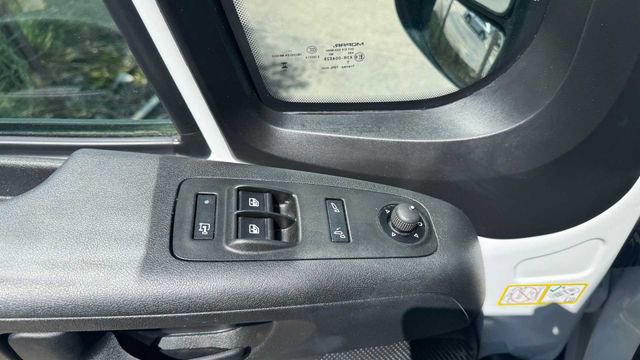 Used 2024 RAM ProMaster 2500 w/ Convenience Group FWD image 14