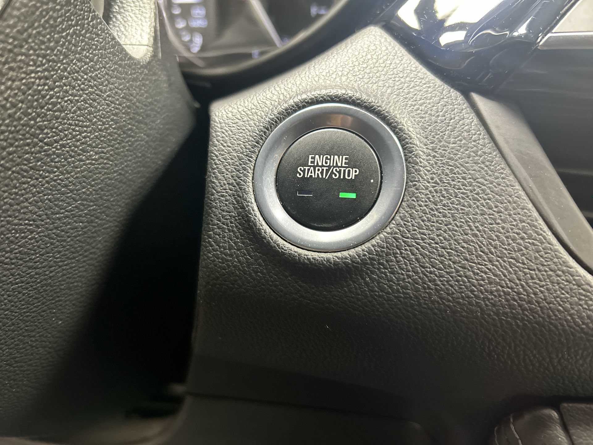 Used 2019 Buick Envision Premium w/ LPO, Active Package AWD/4WD image 18