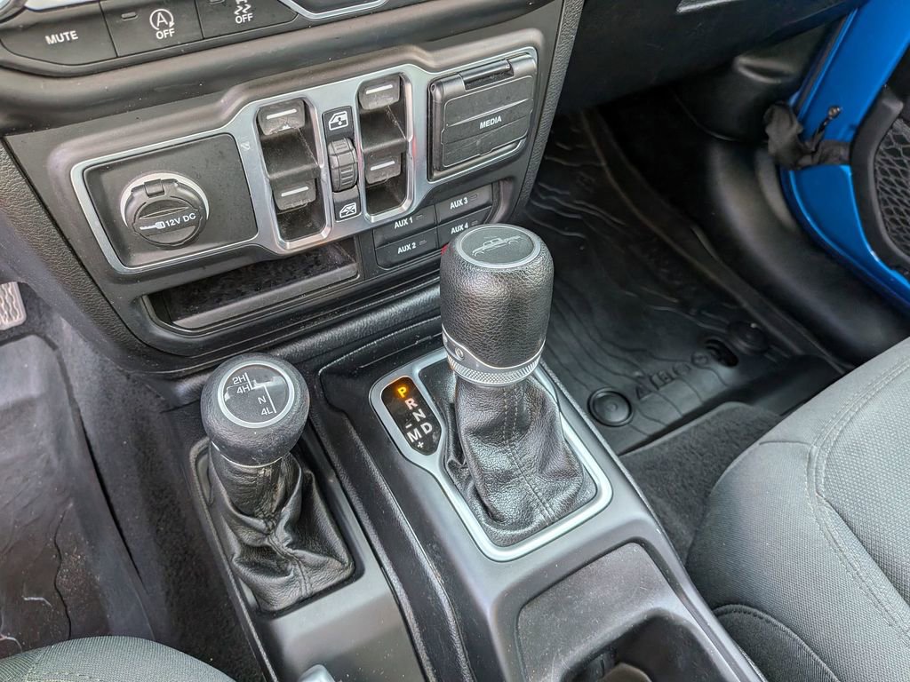 Used 2021 Jeep Gladiator Willys image 20