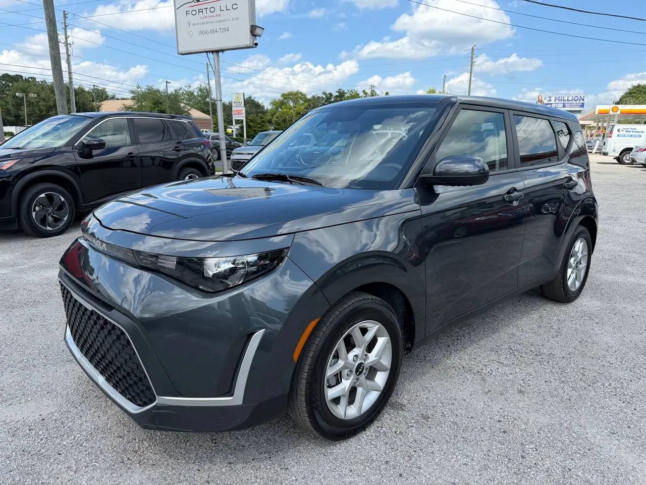 Used 2025 Kia Soul LX w/ LX Technology Package FWD image 1