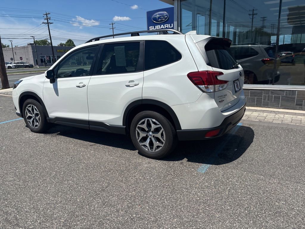 Used 2023 Subaru Forester Premium AWD/4WD image 11