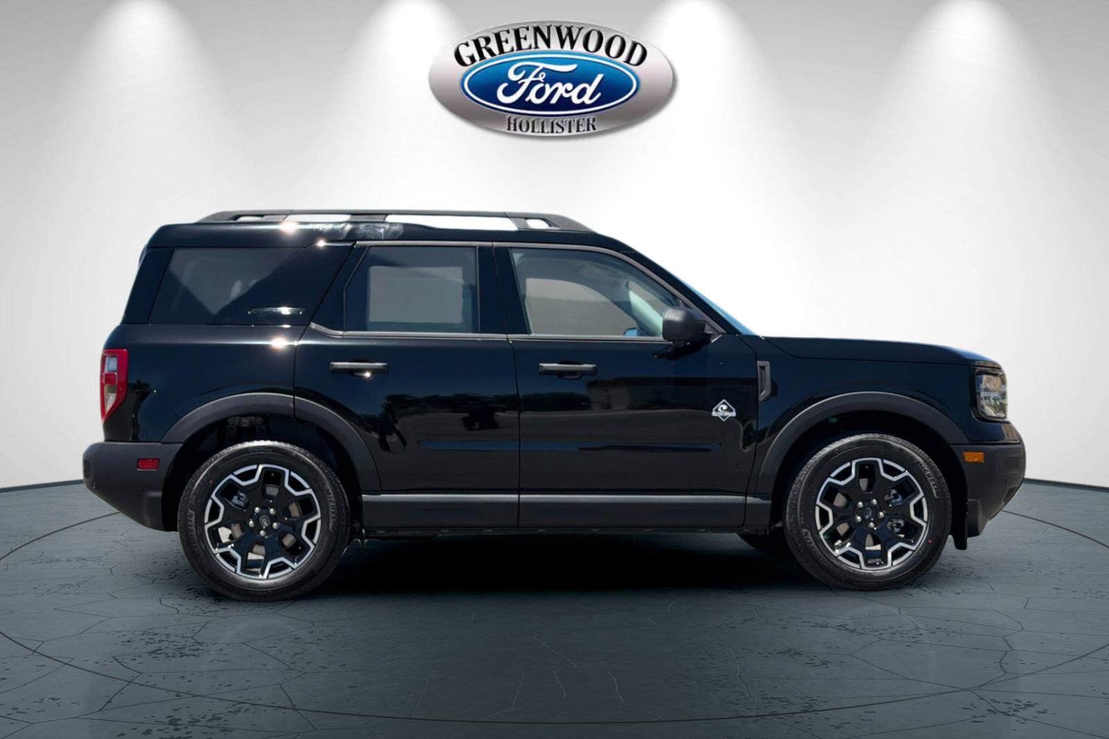 New 2026 Ford Bronco Sport Outer Banks w/ Outer Banks Tech Package+ AWD/4WD image 3