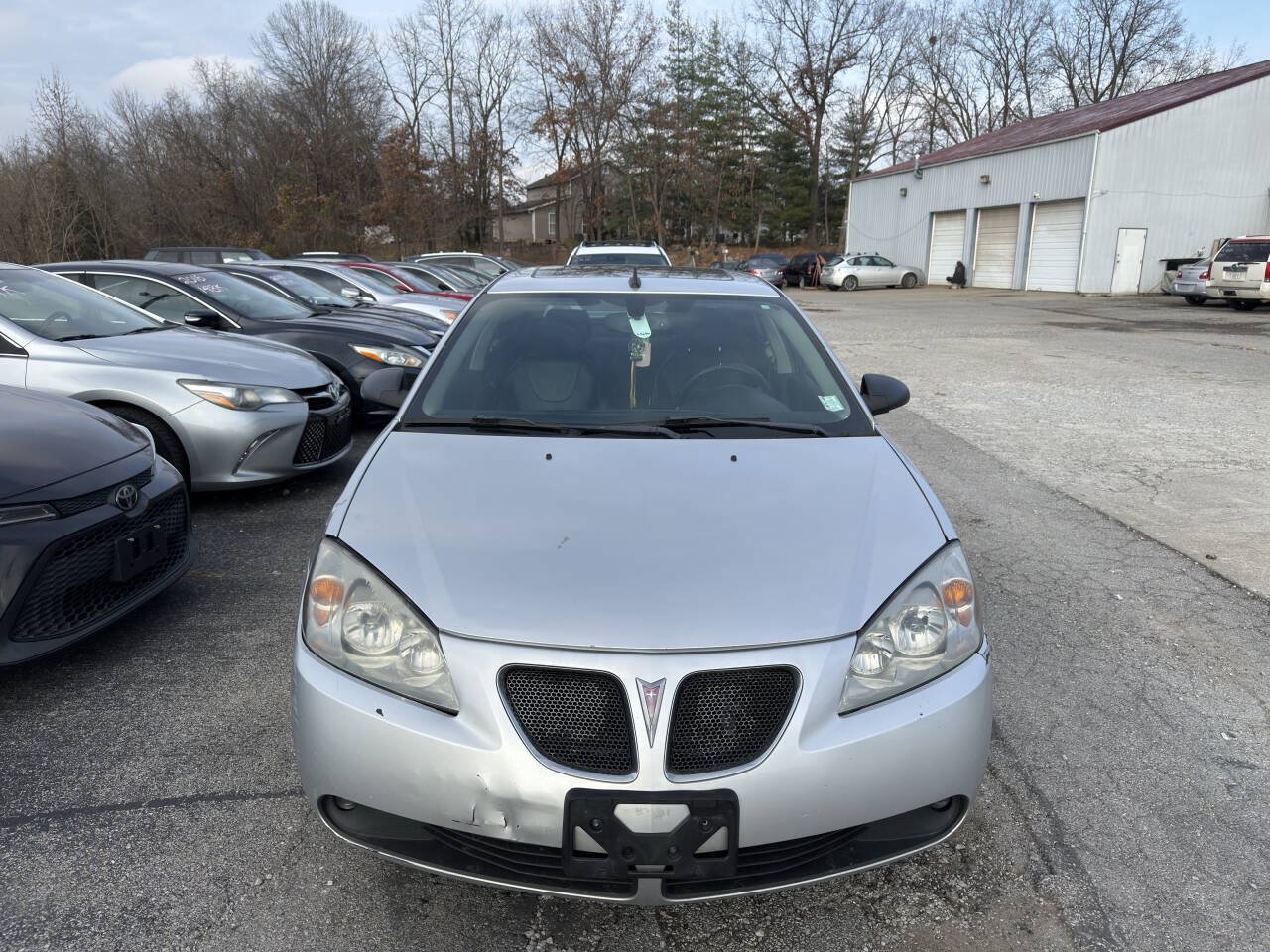 Used 2009 Pontiac G6 GT w/ Sun And Sound Plus Package FWD image 4