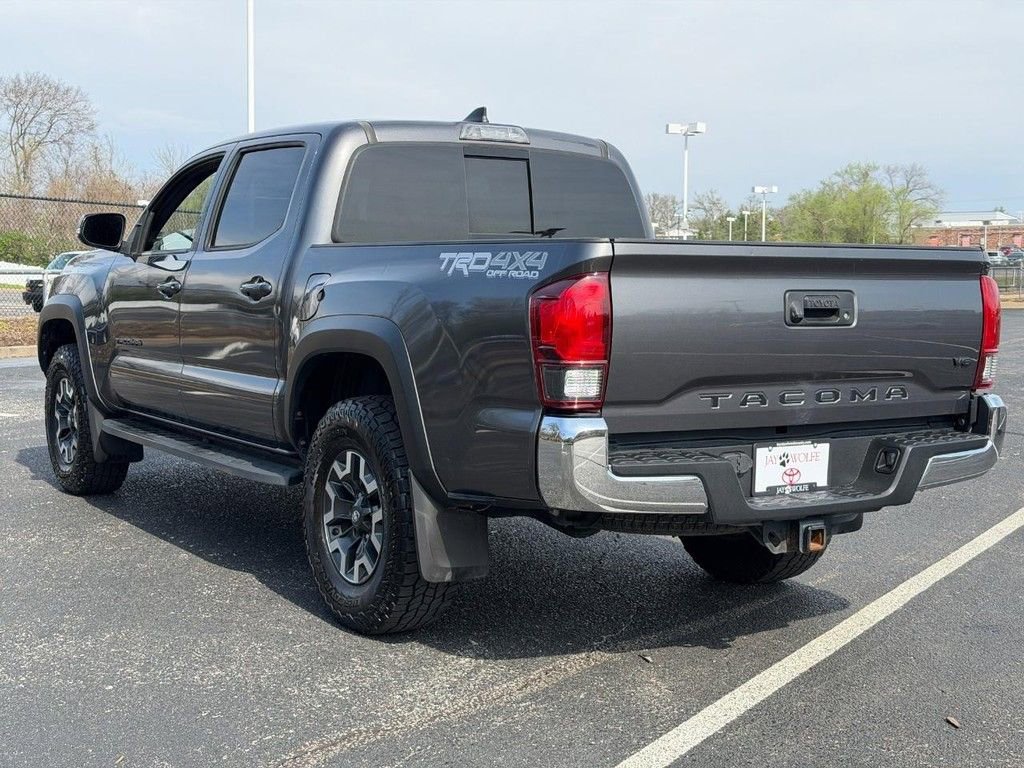 Used 2018 Toyota Tacoma TRD Off-Road image 7