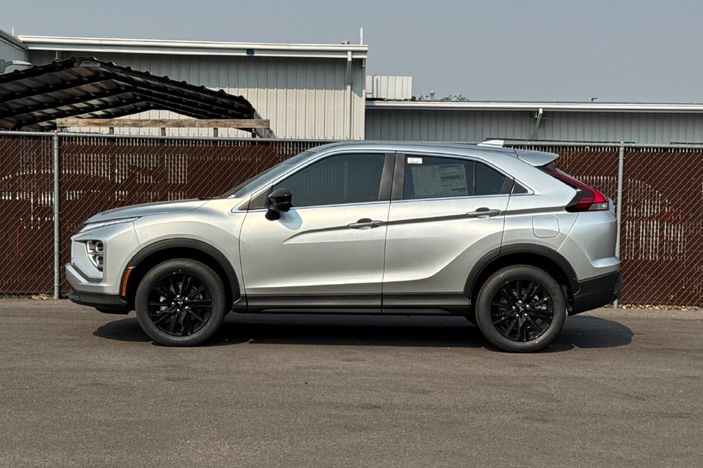 New 2026 Mitsubishi Eclipse Cross LE AWD/4WD image 10