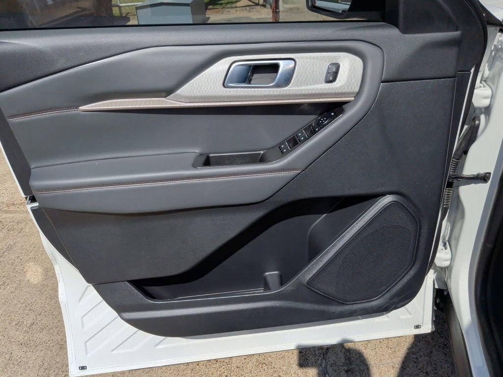 Used 2026 Ford Explorer Active image 10