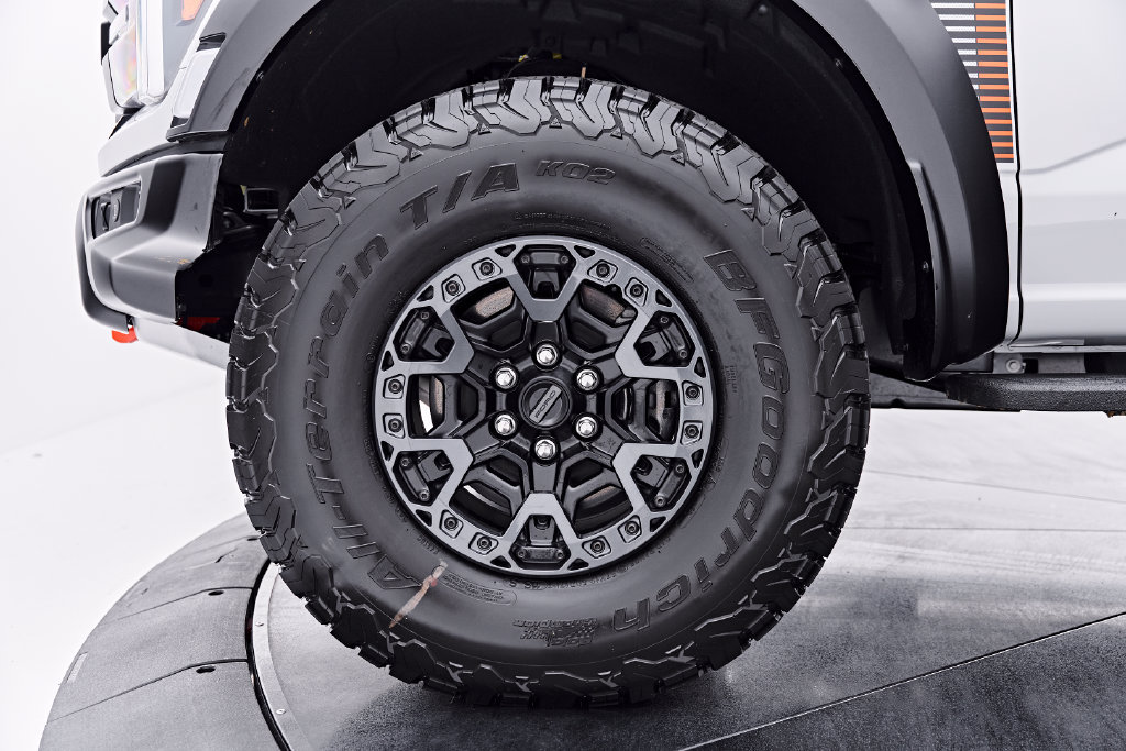 Used 2026 Ford F150 Raptor w/ Equipment Group 803A Raptor R AWD/4WD image 3