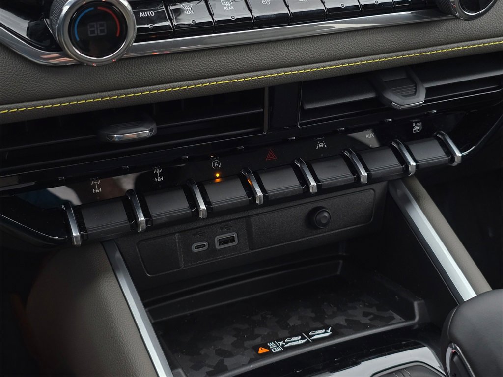 New 2026 Chevrolet Colorado ZR2 w/ ZR2 Bison Edition image 32