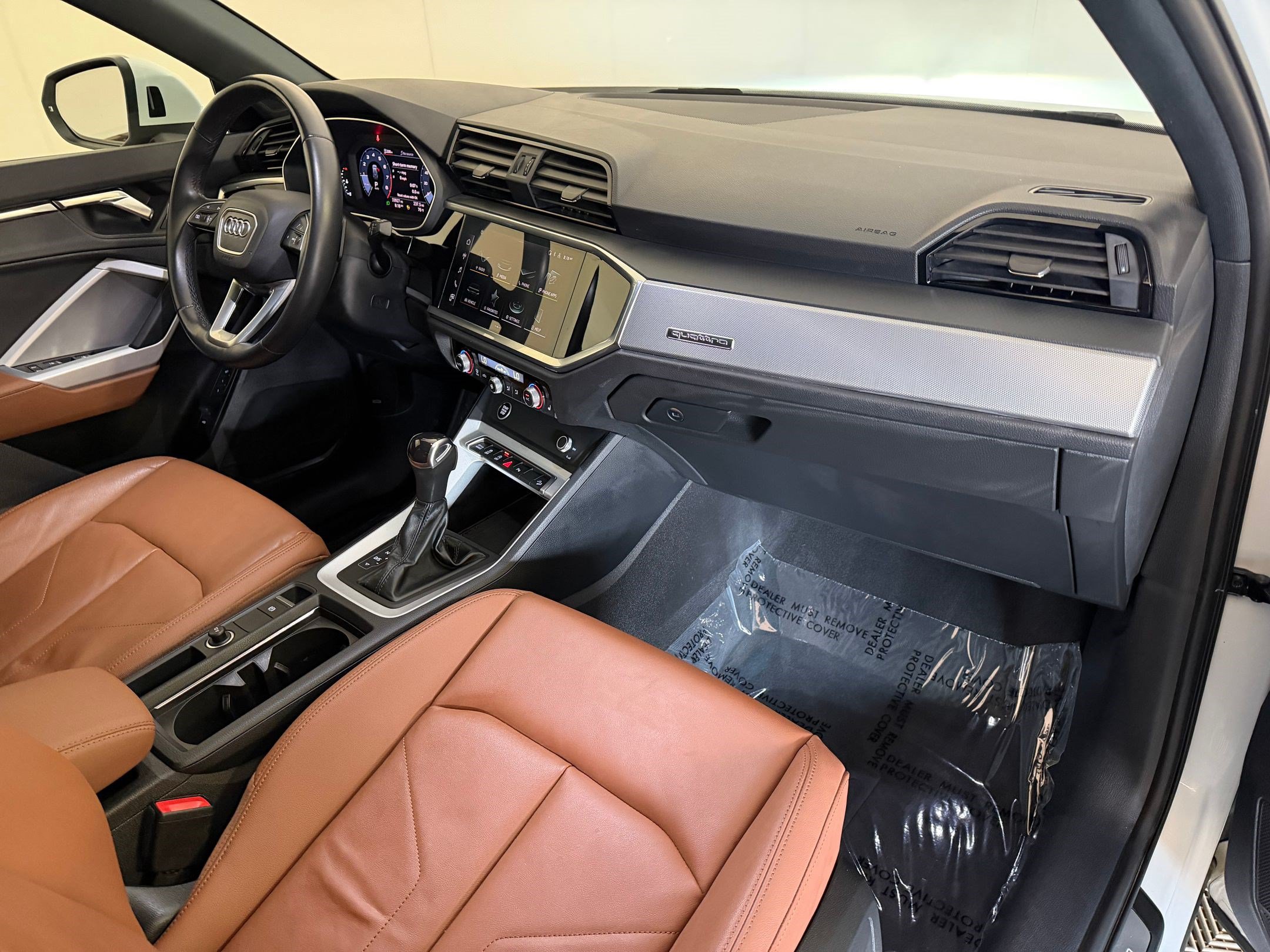 Certified 2023 Audi Q3 2.0T Premium w/ Convenience Package AWD/4WD image 31